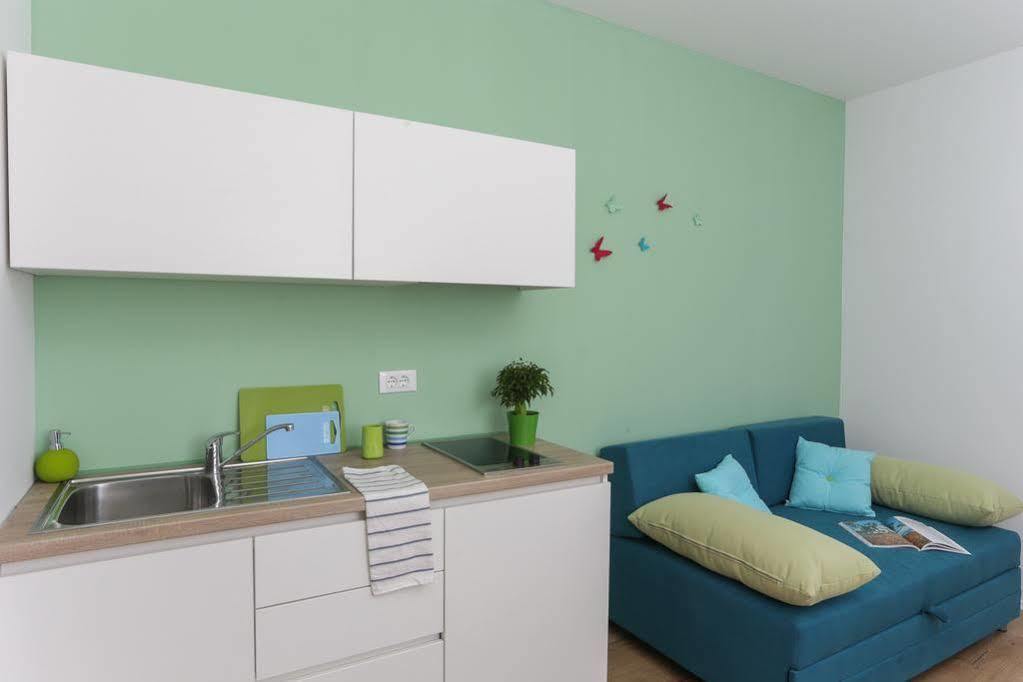App Karmen With Free Parkig Apartment Porec Exterior photo