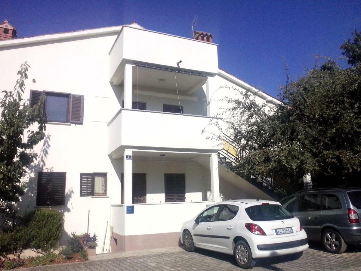 App Karmen With Free Parkig Apartment Porec Exterior photo